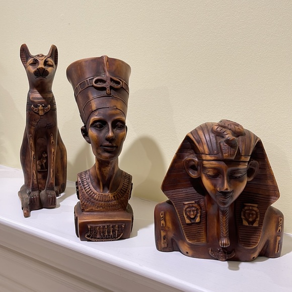 Egyptian wood set Tut cat, Queen Nefertiti, King Tutankhamum - Picture 2 of 8